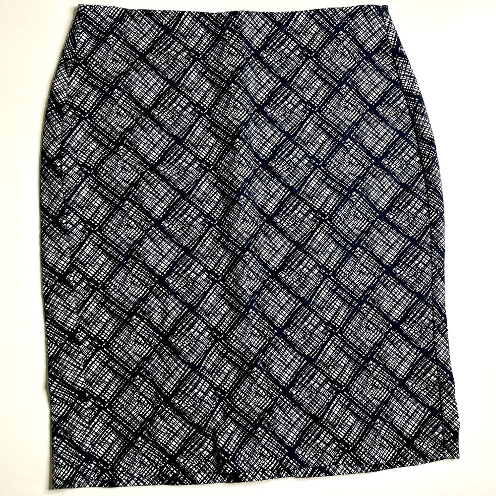 Banana Republic black and white crosshatch plaid patterned pencil skirt size 4